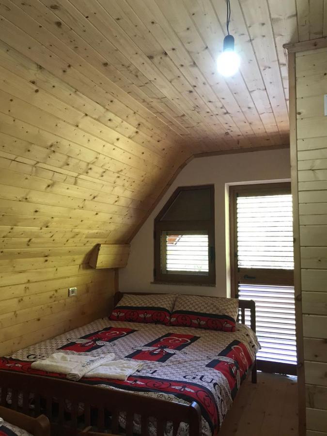 Hotel Elvis Blini Thethi Esterno foto